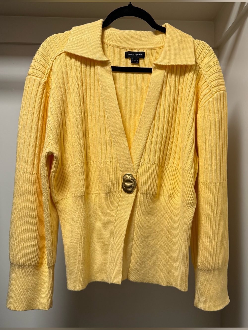 Women's Yellow V-Neck Ribbed Knit Cardigan with Single Loop Fastening